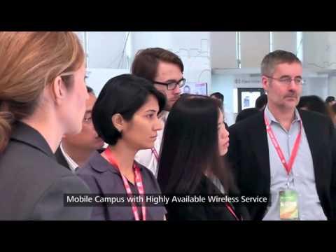 Global Analyst Summit 2013：Analysts Visit Huawei's G1 Showroom