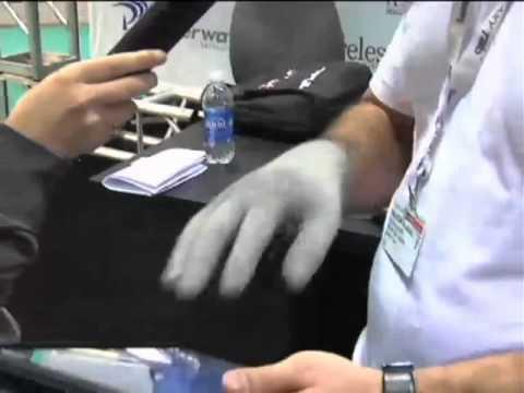 CTIA 2011: Glider Gloves